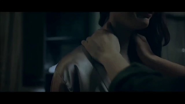《风行视频》←自带商店里搜索下崽，在里面首叶搜索“醉在风情”，康没删减的