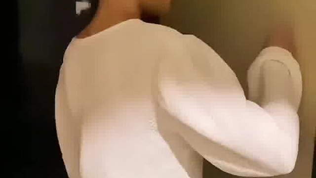 哈哈哈，这就很尴尬