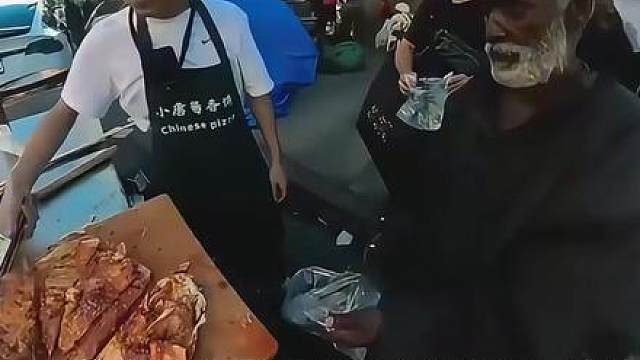 酱香饼刺客扬言竞选洛杉矶市长，起初人们都以为这只是个玩笑