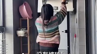 就怕樓頂有一箱一箱的現(xiàn)金和金銀珠寶黃金等高價(jià)值目標(biāo)