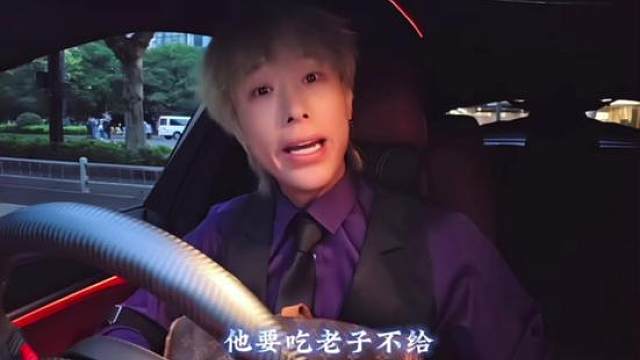 人是怎么可以做到 嘴说表情也同步的