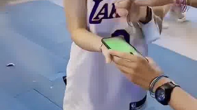 敢吓我媳妇