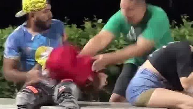 心脏不好的容易吓过去！