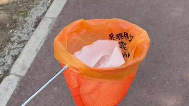 文明遛狗 #文明遛狗 #垃圾随手捡