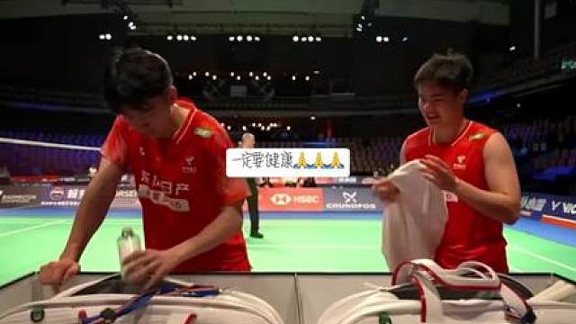 王昶：上场活动的第一拍我腰就折了
