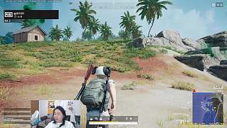 驚險遇襲倒地隊友火速救援