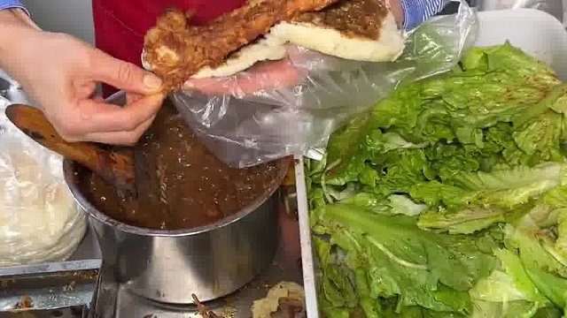 谁能拒绝这一口热腾腾的里脊肉饼