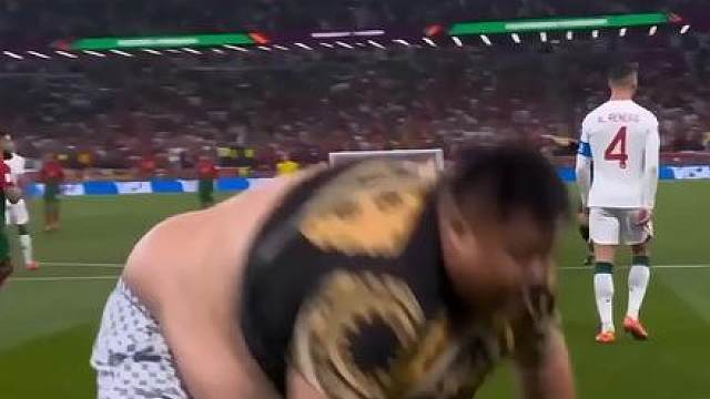 良子大胃袋之勇闯世界杯