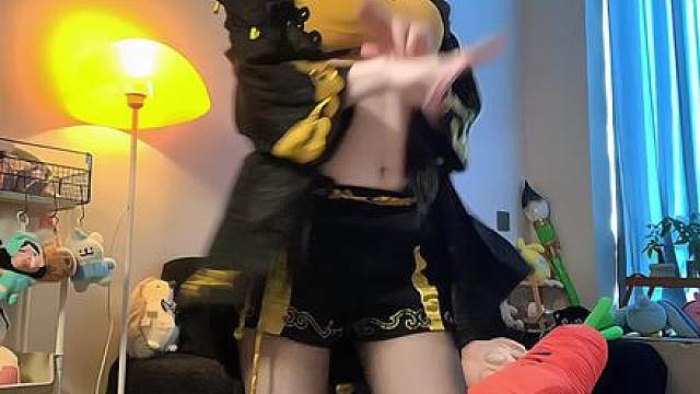 网恋奔现被打断肋骨…