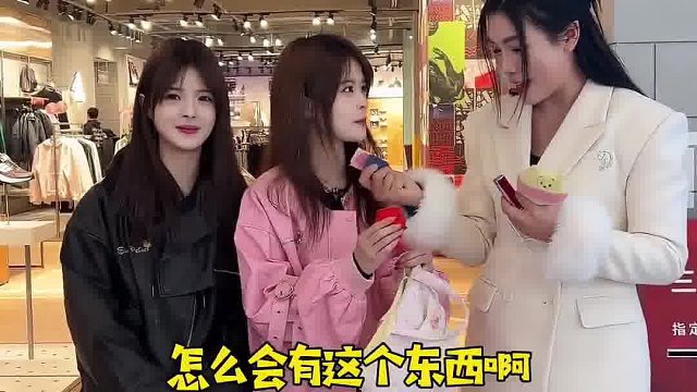 女生包里究竟有什么东西？？今天算是长见识了！