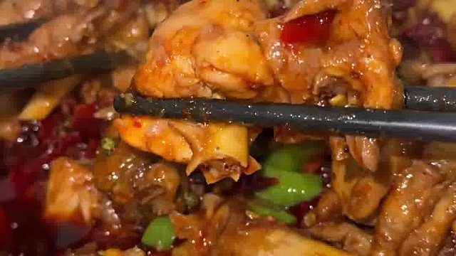 今天这家芋儿鸡你们觉得怎么样