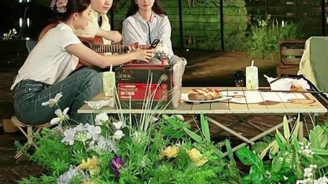 那无尽的旅程如此漫长，我是永远向着远方独行的浪子
