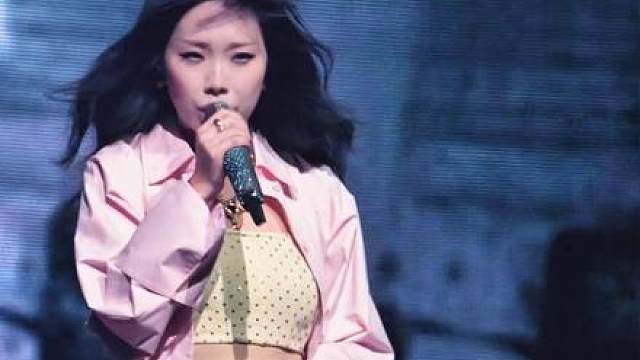 听《镜中人》，为每一个不被定义的女孩发声