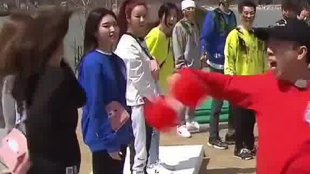 也真是配合  一次右边没有