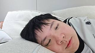 夏天哥體驗強度腿巨疼