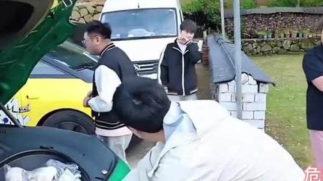 手指没放对！