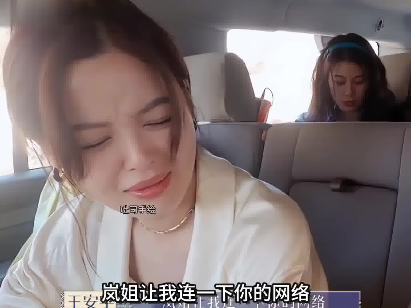 三步之内必有卧龙凤雏。