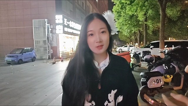 两个颜值很高的妹妹