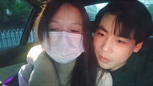 帝王生活，握手都落后了