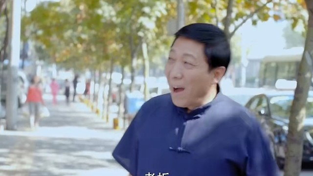 爷爷太疼爱孙女了 竟买一个喜羊羊回家 结果悲剧了#我为儿孙当北漂 #精彩片段 #好剧推荐 #因为一个