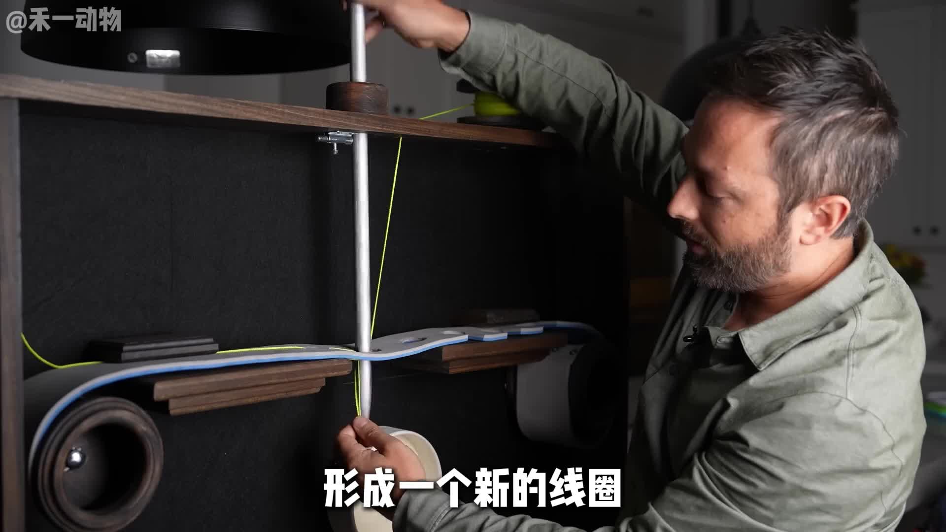 缝纫机究竟是怎样工作的？它的针眼为什么在前面？