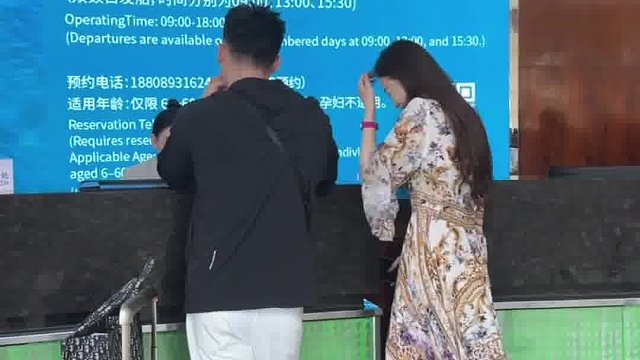 跟闺蜜在三亚玩的第三天老公追来了