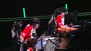 EDG關(guān)鍵回合勝利激動慶祝