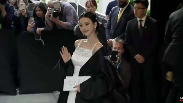 柳智敏 Met Gala 2026.

端庄优雅的 PRADA 女郎 KARINA

 ​​​