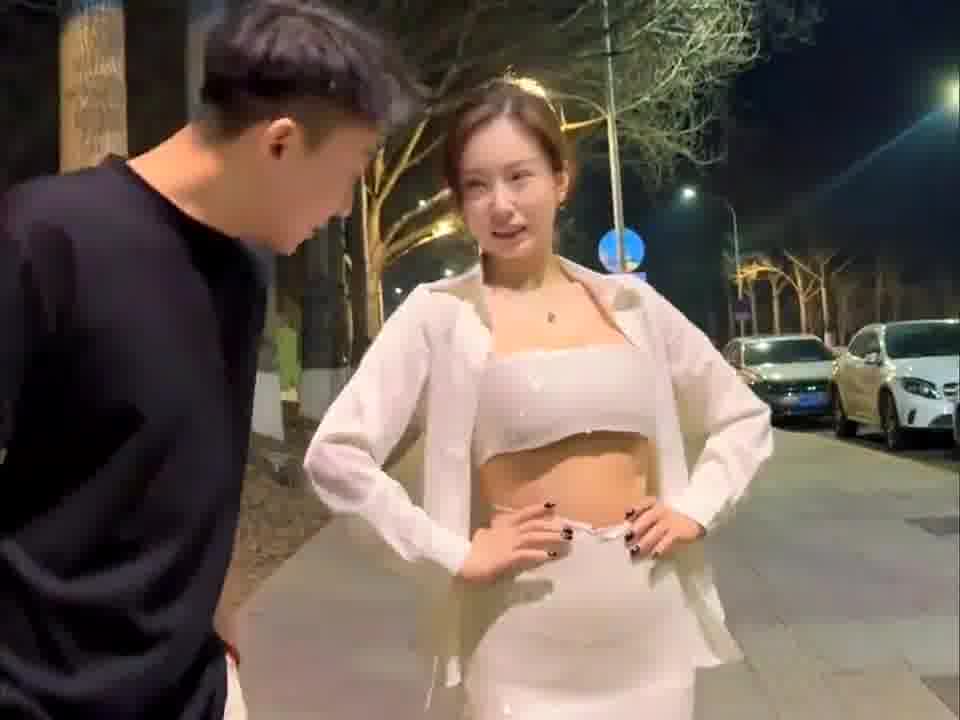 真看了你又不高兴了  ​