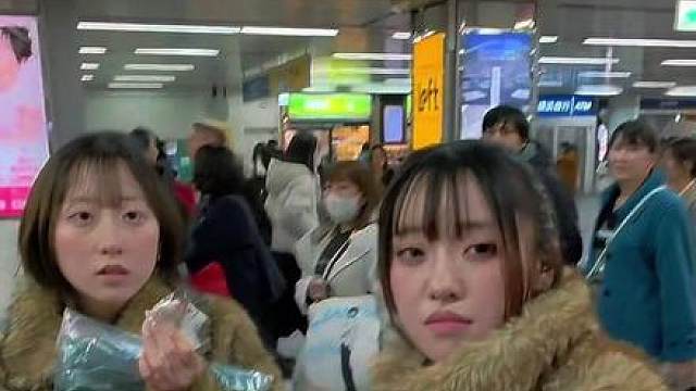 日本街头硬核搭讪路人