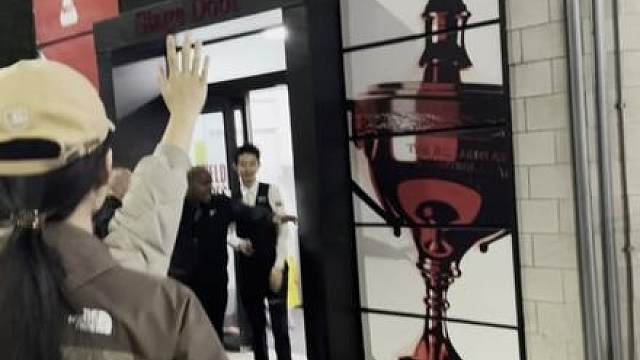 恭喜吴宜泽世锦赛夺冠