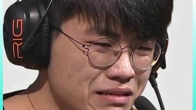 Theshy剑姬偷家打哭姿态，豪华战绩带不动！ 巅峰shy总有姿态迎接！