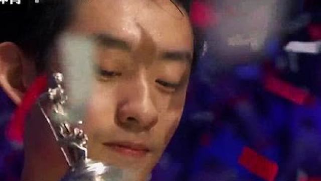 吴宜泽夺得世锦赛冠军，创造历史，背后离不开父亲的无条件支持！