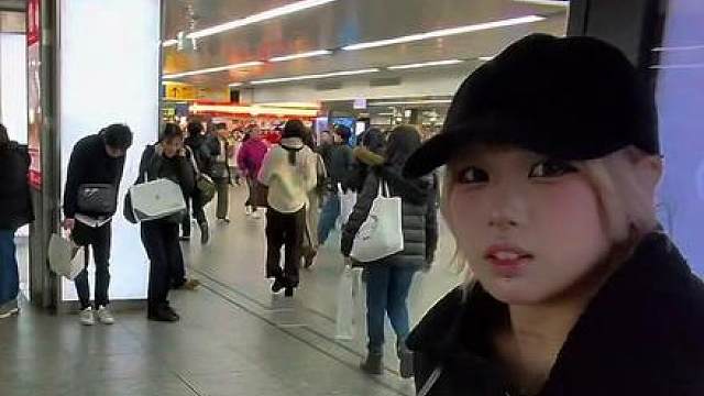 日本街头硬核搭讪路人