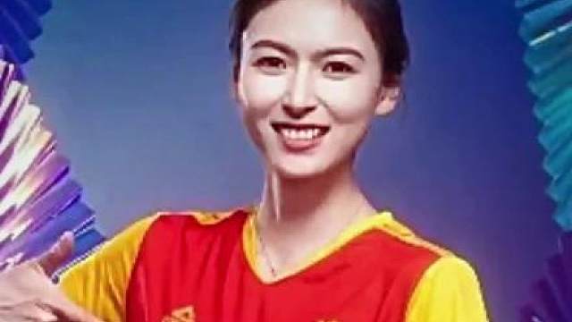 一个中国姑娘，成了哈萨克斯坦球迷心中的城市英雄。