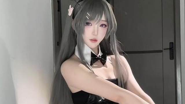 先别滑走 后面有你的小兔子学姐