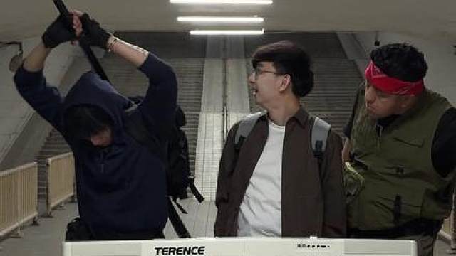 用我一生，换你十年天真无邪