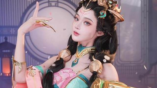 春风拂槛露华浓