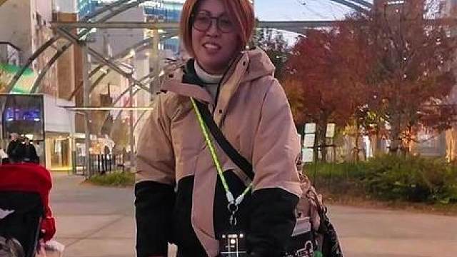 日本街头硬核搭讪路人