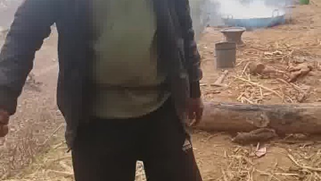 深山里的钻木取火，你见过吗？