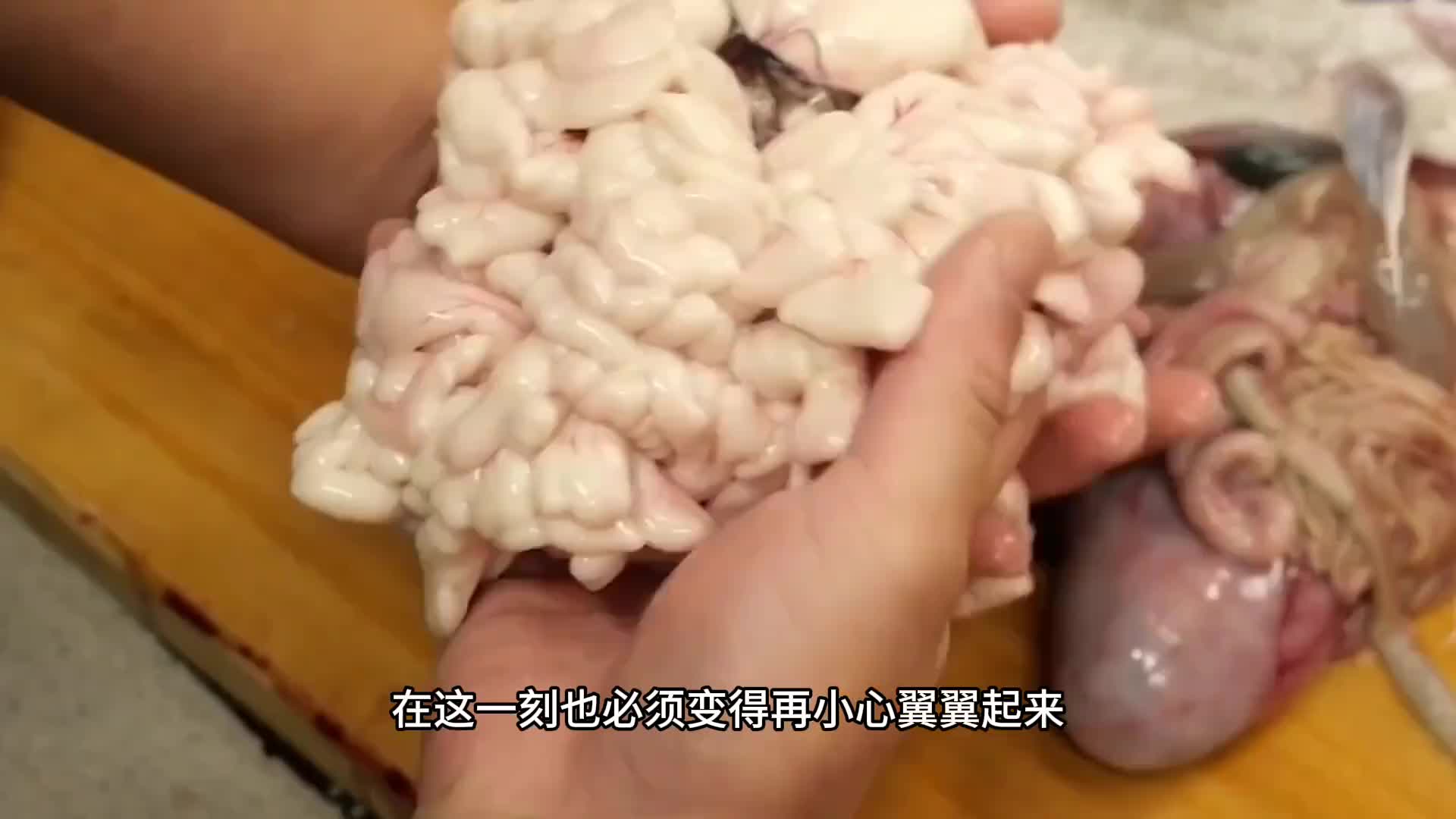雄性鳕鱼才能拥有的美味，刚切割下来就白灼真的很鲜美