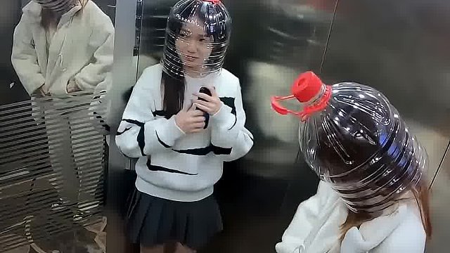 电梯爆笑整蛊