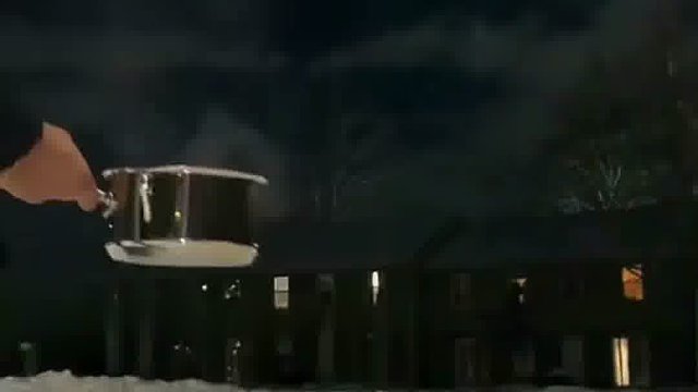 本想玩网红泼水成雾，结果出意外了