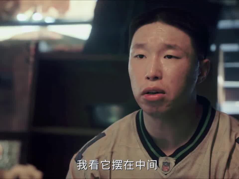 抢金店搬财神像的来了！