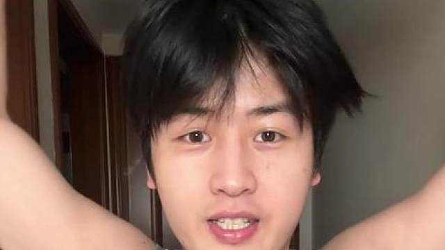 关于女生生气男生到底哄不哄？怎么哄？
