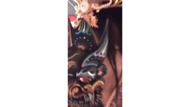 早年爱意支离破碎 此生无缘定也惭愧