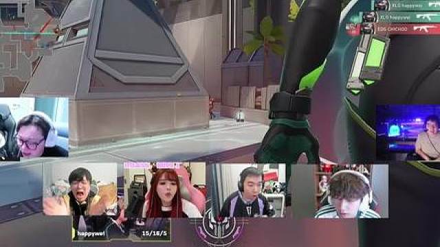 众主播看EDG战胜XLG,挺进总决赛！