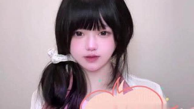队友：rush A！我：吃个豆先