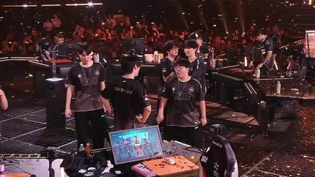 VCT CN，你们的王回来了！EDG3：2战胜XLG，夺得冠军！ 后有抽签环节！