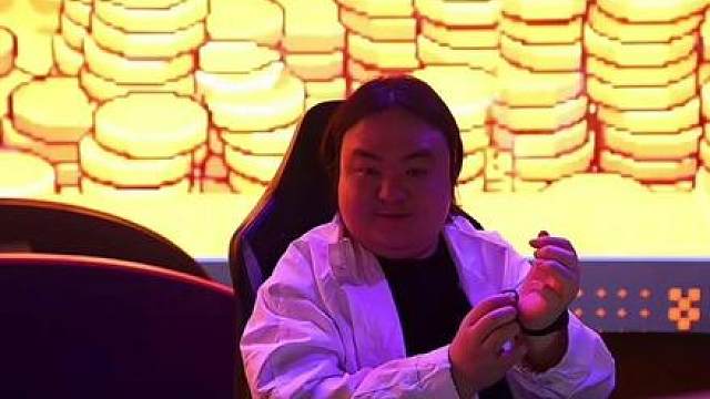 和平精英决赛奖池遭网友吐槽不如飞车擂台赛，众人怀念陈伯耀虎杯完善赛制与丰厚福利，陈伯坦言办赛全看粉丝意愿。